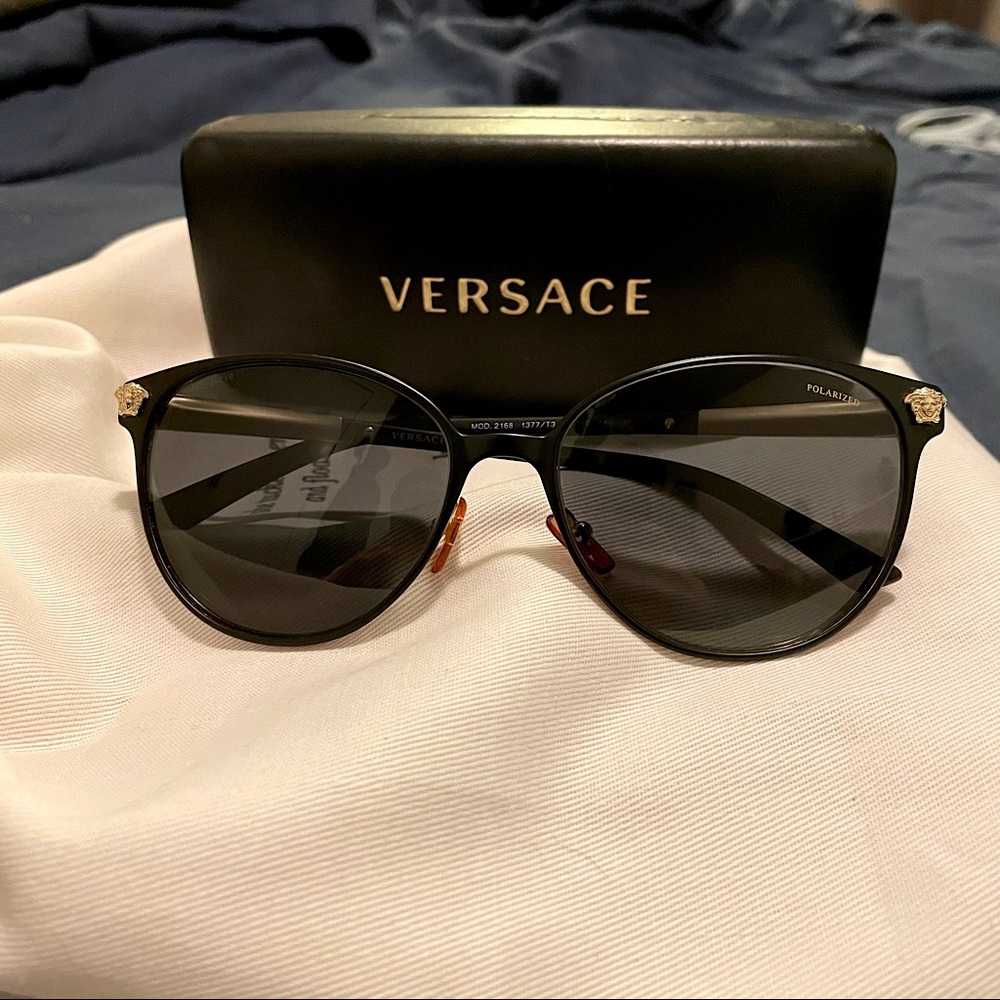 Versace Polarized Sunglasses 🕶